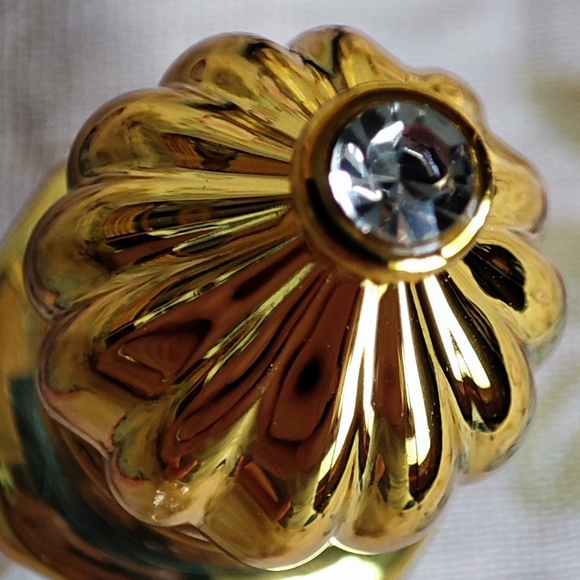 Vintage Reproduction Small Glass & Gold Perfume Bottle with Dauber Crystal Top - Picture 7 of 9